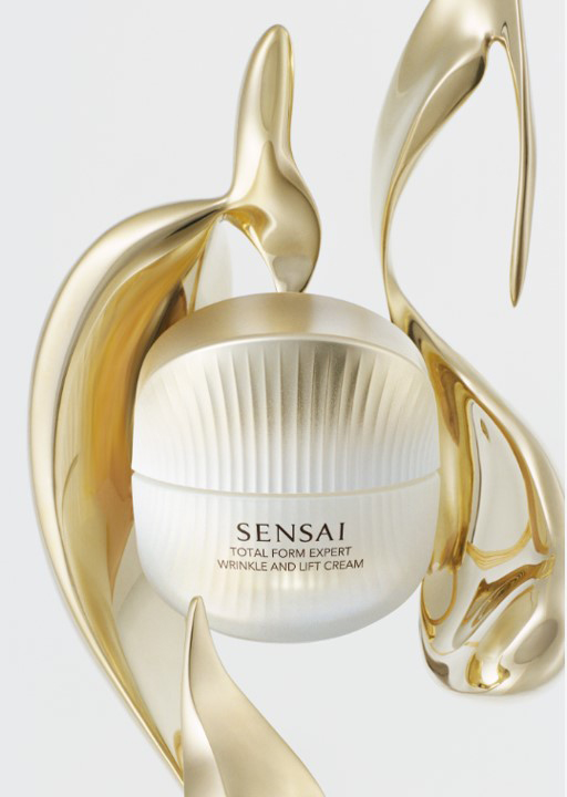 花王 | SENSAI、その人本来の美しさを目覚めさせる“彫刻美